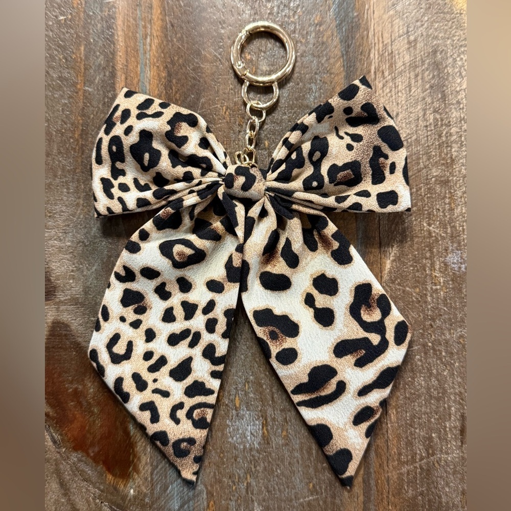 Ⓜ️Leopard Bow‎ Bag Charm